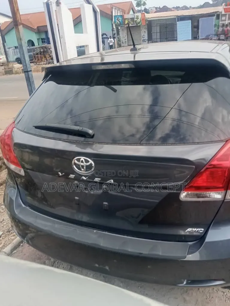 Toyota Venza 2012 Gray
