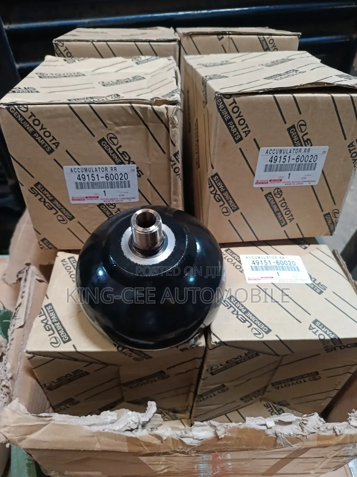 Oem Accumulator Lexus Lx570 Front and Back