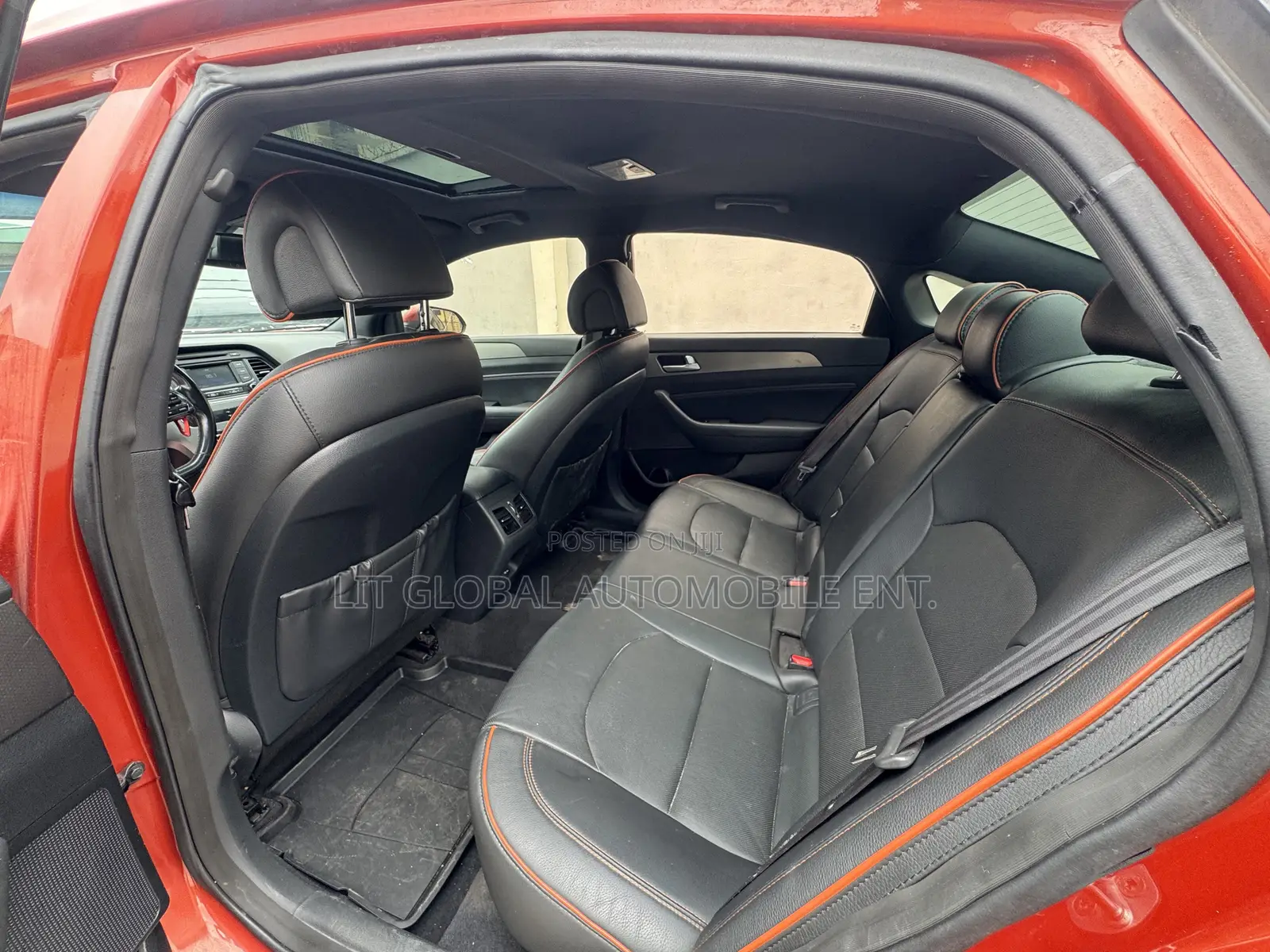 Hyundai Sonata SE 4dr Sedan (2.4L 4cyl 6A) 2015 Red