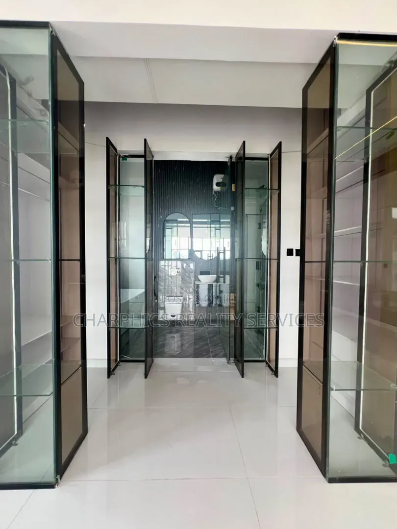 5bdrm Duplex in Off Lekki-Epe Expressway for sale