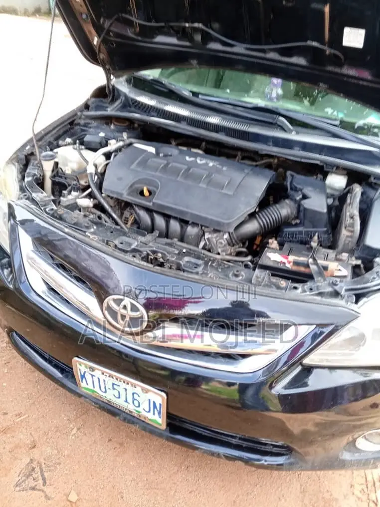 Toyota Corolla LE 4dr Sedan (1.8L 4cyl 4A) 2010 Black
