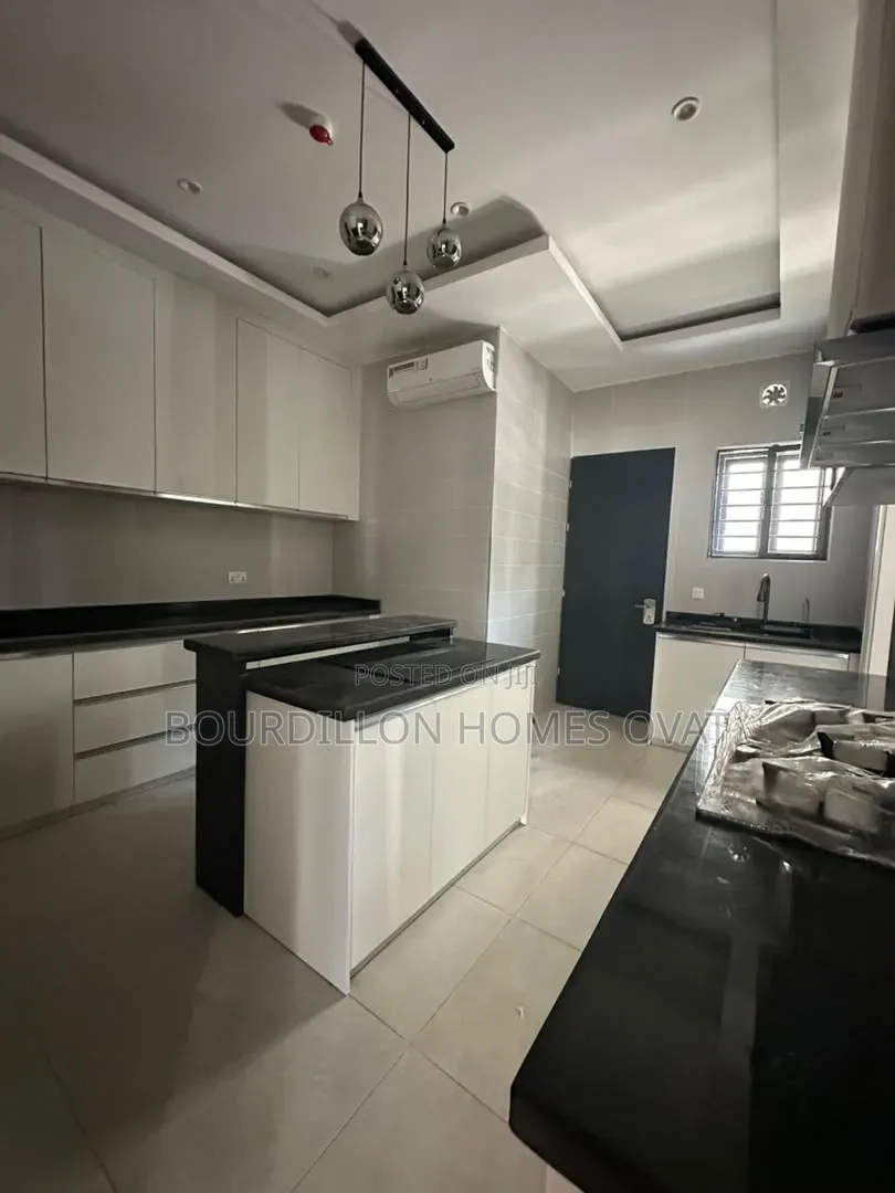 4bdrm Duplex in Old Ikoyi Lagos for sale