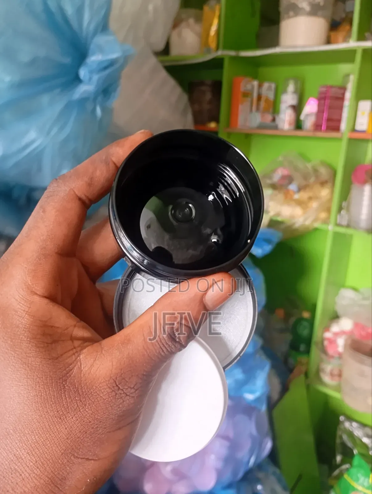 50 Cup Plastic With Gold Cover
