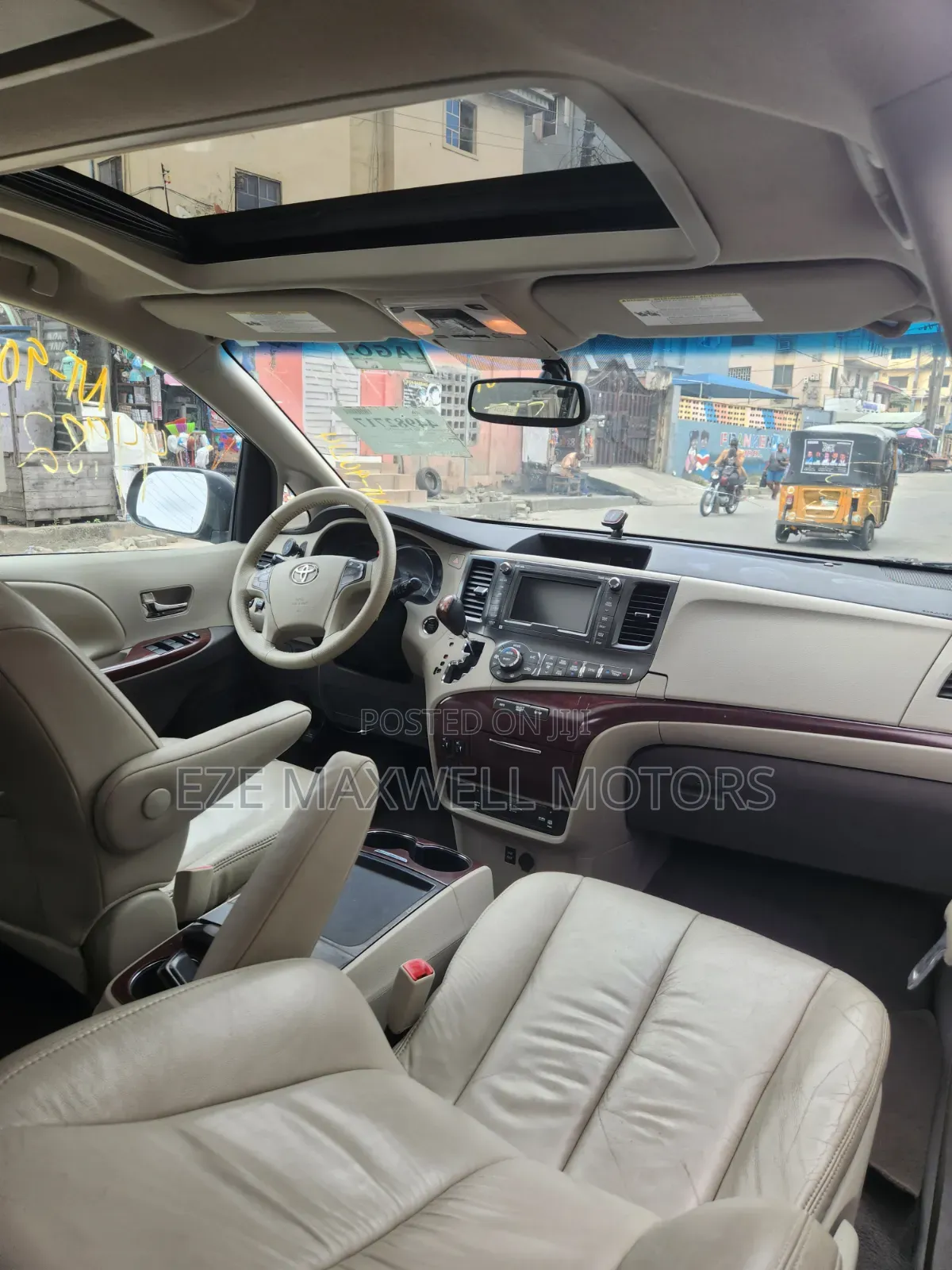 Toyota Sienna XLE 7 Passenger Mobility 2011 Gray