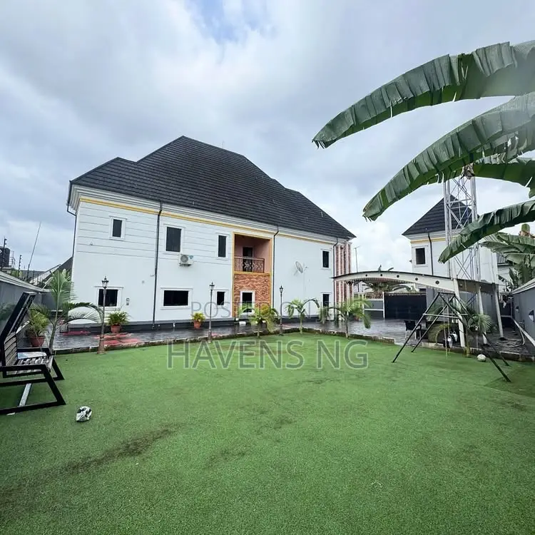 5bdrm Duplex in Uzoba for sale