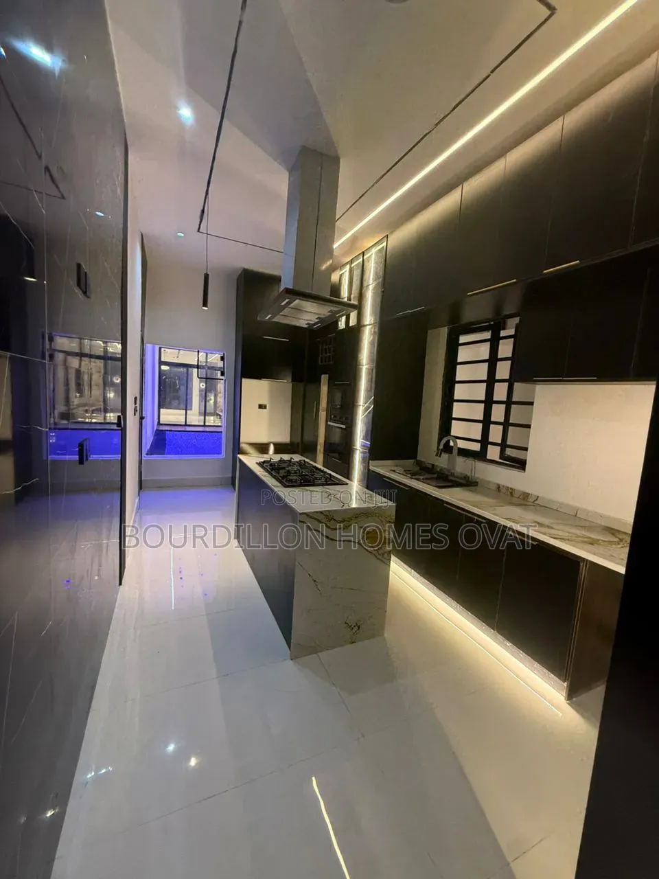 5bdrm Duplex in Lekki Palm City for sale