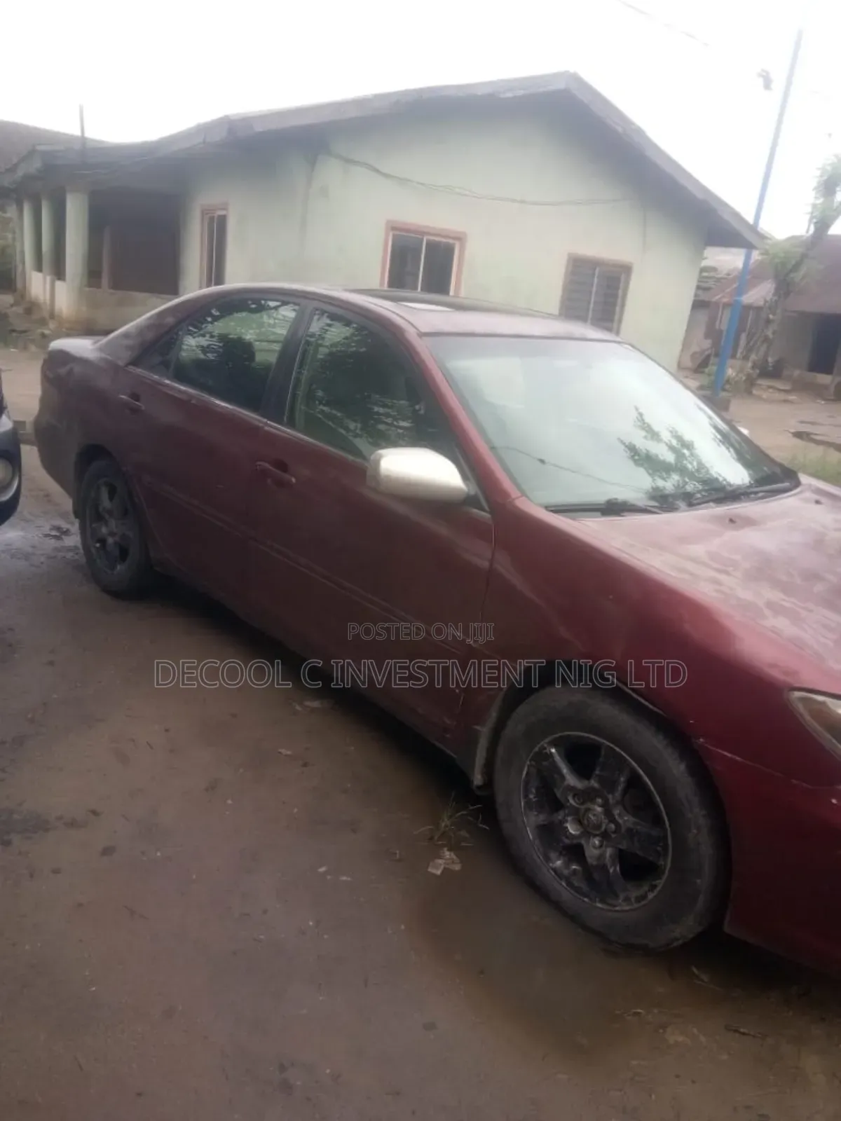 Toyota Camry LE 4dr Sedan (2.4L 4cyl 5M) 2004 Red