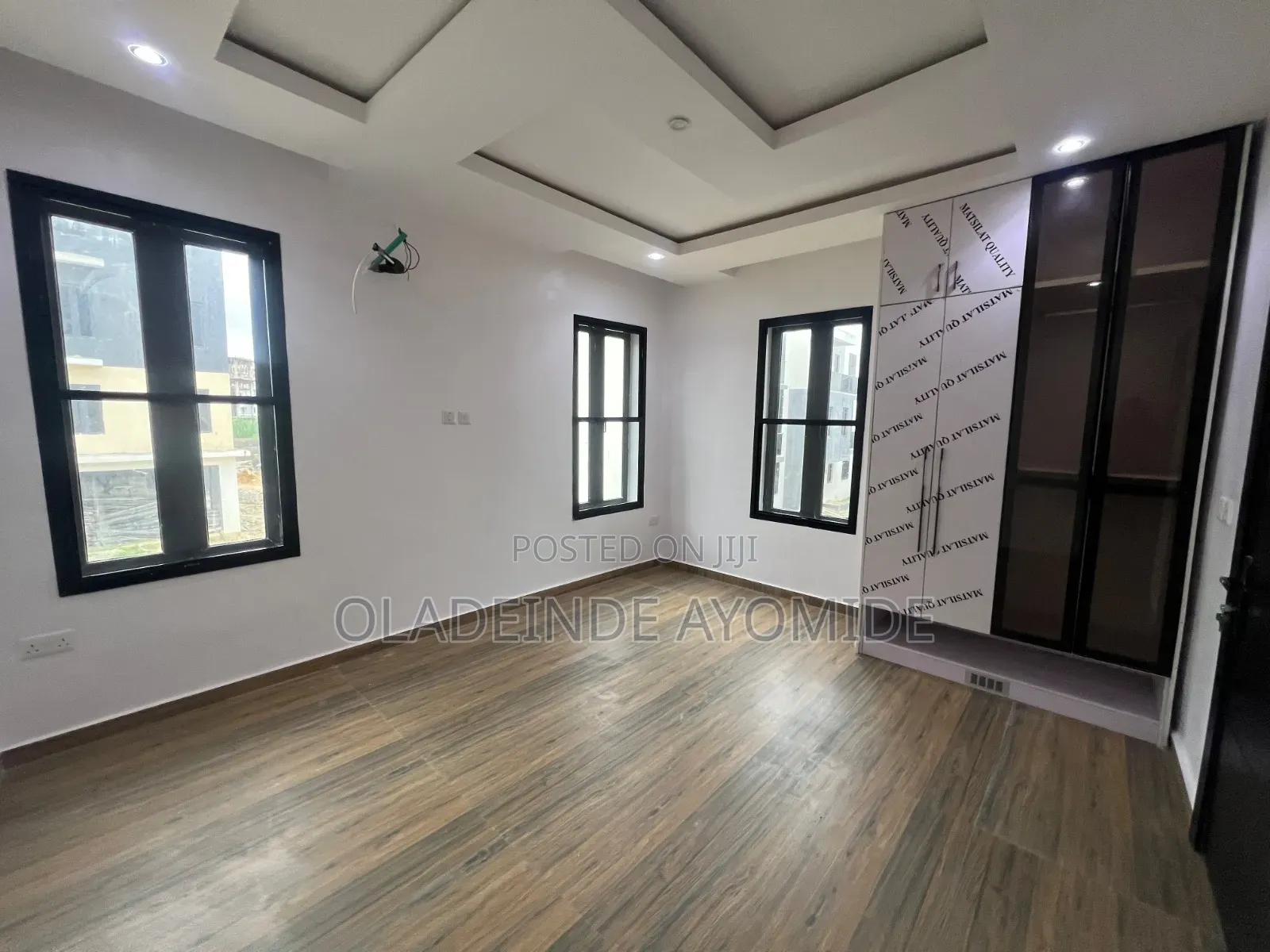 3bdrm Apartment in Lekki Phase1 for rent