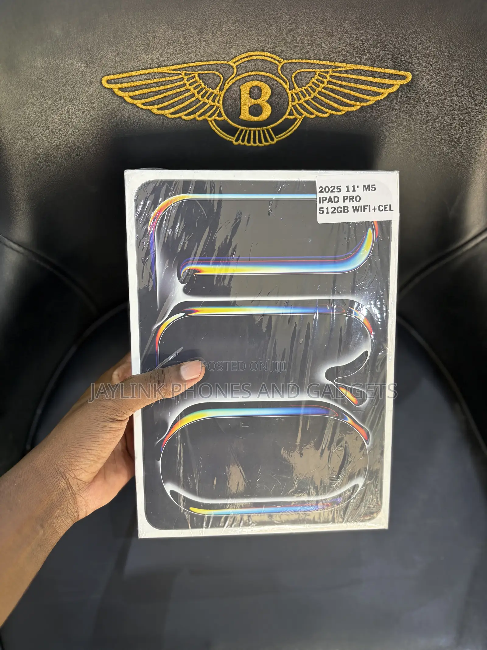 New Apple iPad Pro 13 (2025) 256 GB Black