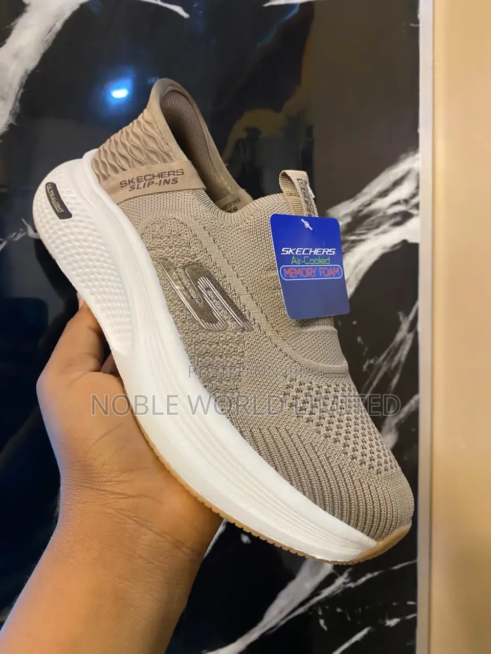 Elegant Unisex Sketchers Test 4c