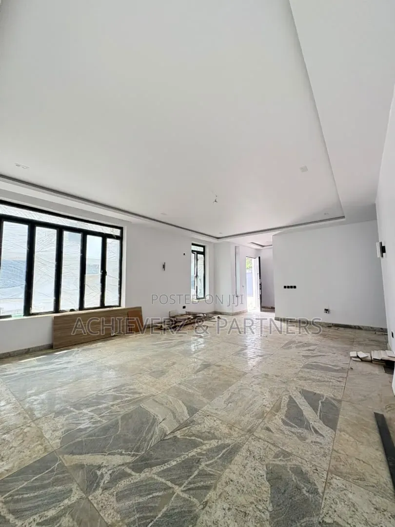 5bdrm Duplex in Life Camp for rent