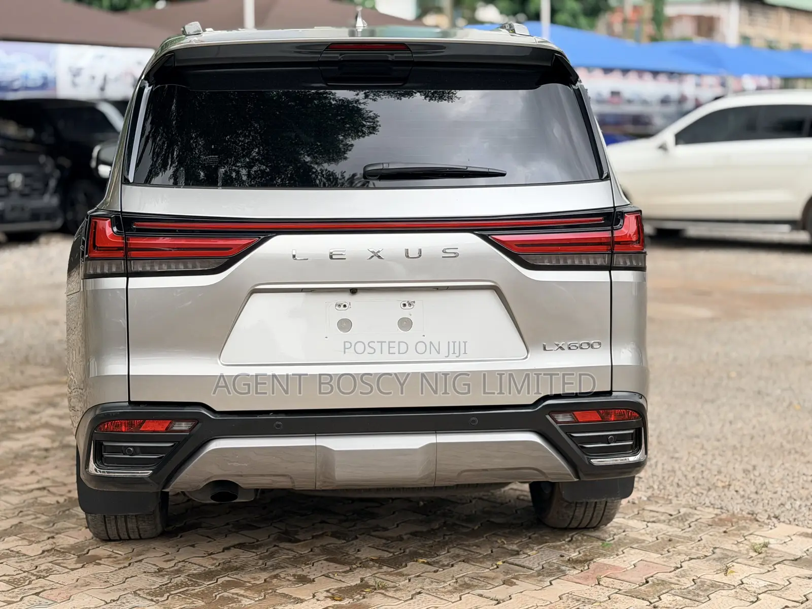 Lexus LX 600 2023 Gold