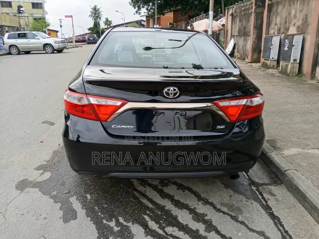 Toyota Camry 2016 Black
