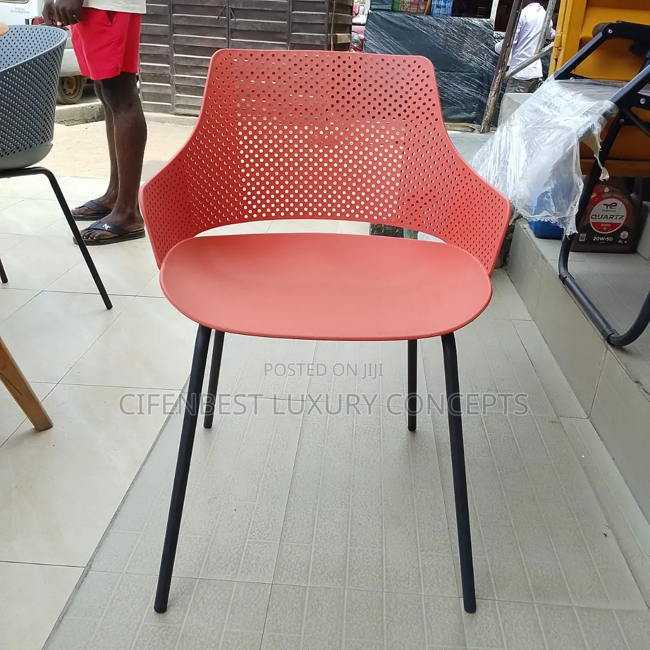 Unique Imported Restaurant Chair With Iron Leg