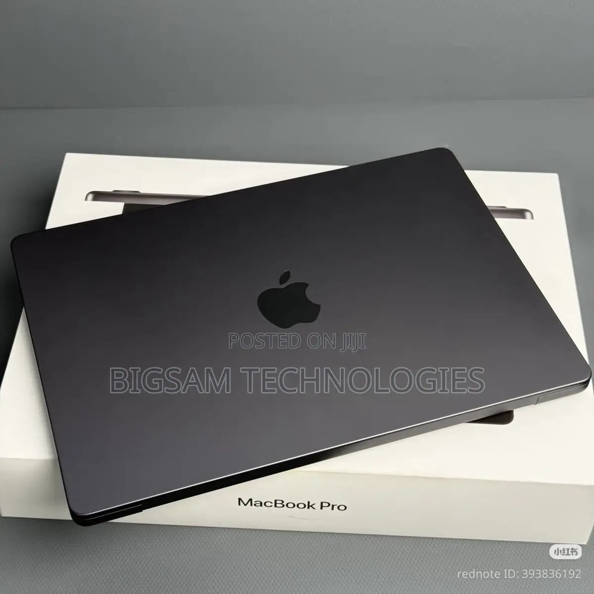 New Laptop Apple MacBook Pro 2025 M5 24GB Apple M5 Pro SSD 1T