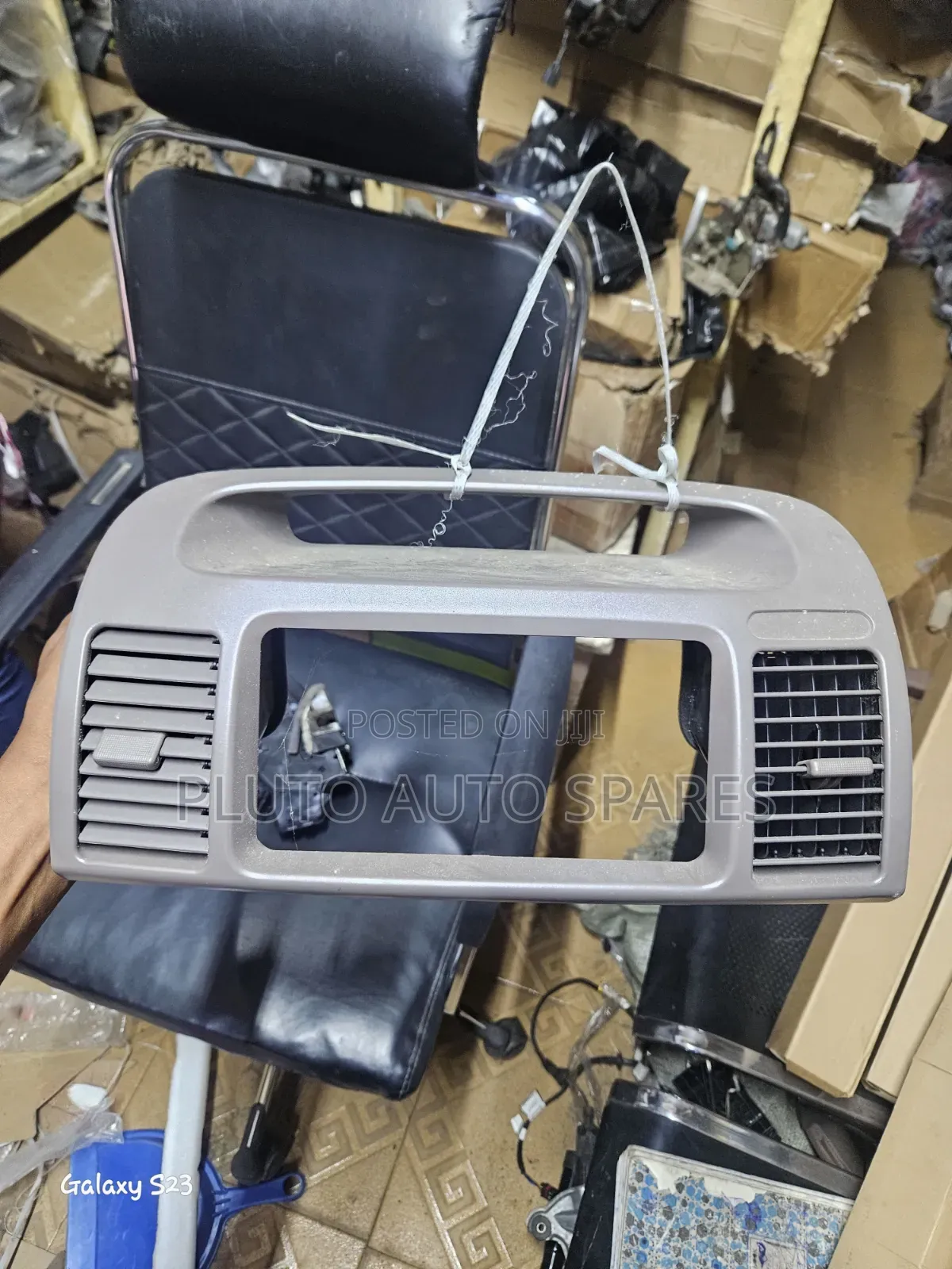 Camry 2004–2006 AC Vent