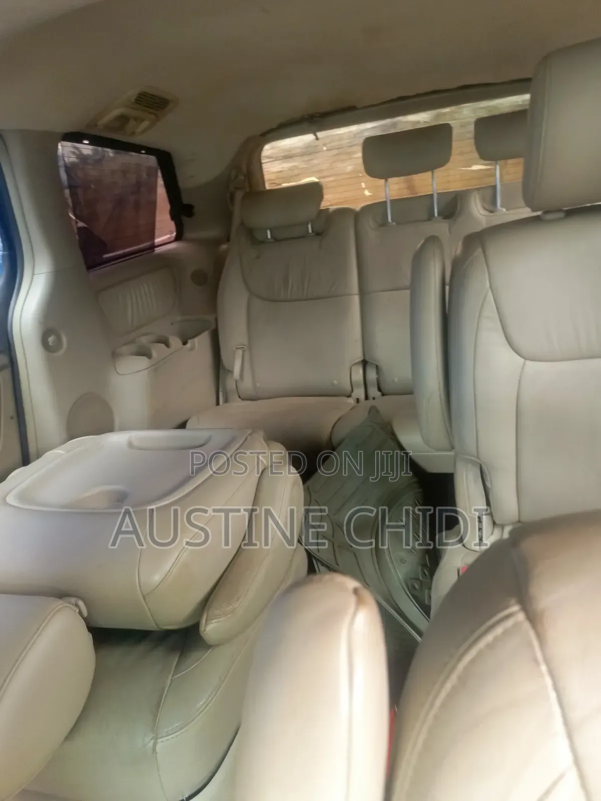 Toyota Sienna XLE FWD 2009
