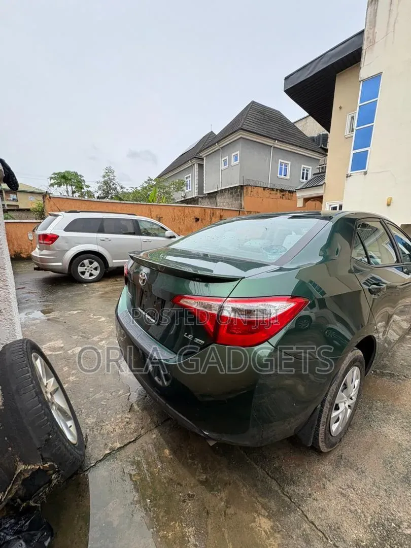 Toyota Corolla LE Eco 4dr Sedan (1.8L 4cyl CVT) 2015 Green