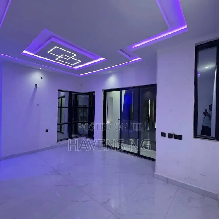 4bdrm Duplex in Obio-Akpor for sale