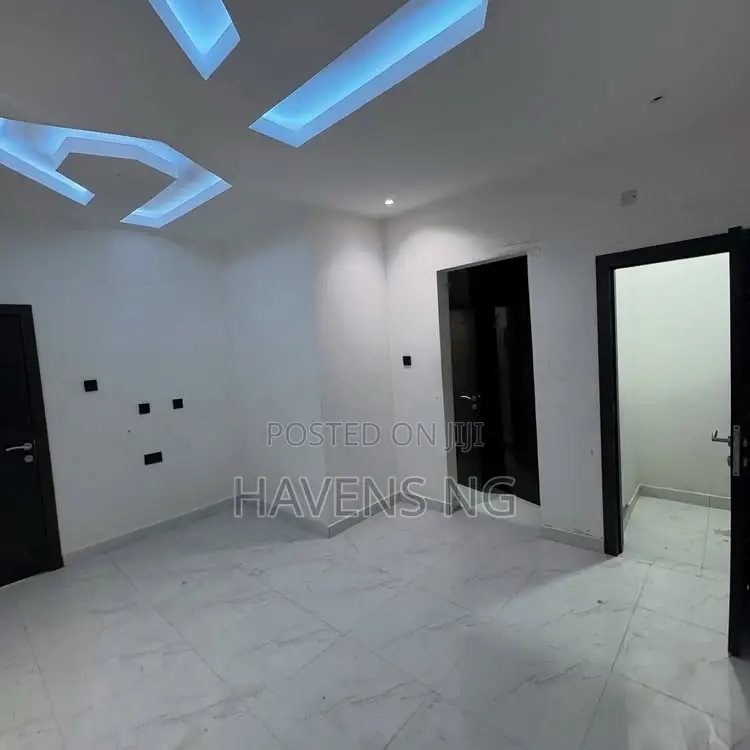 4bdrm Duplex in Obio-Akpor for sale