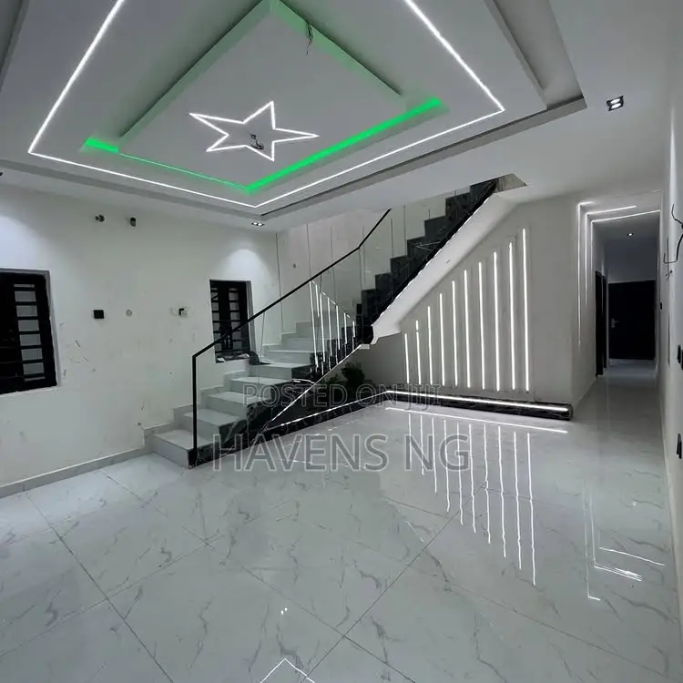 4bdrm Duplex in Obio-Akpor for sale
