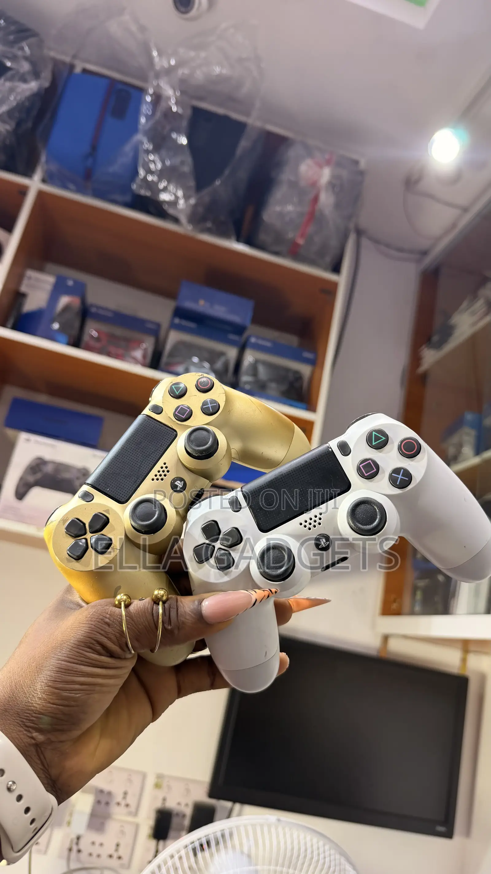 Clean Uk Used Ps4 Pad Available in Different Colors