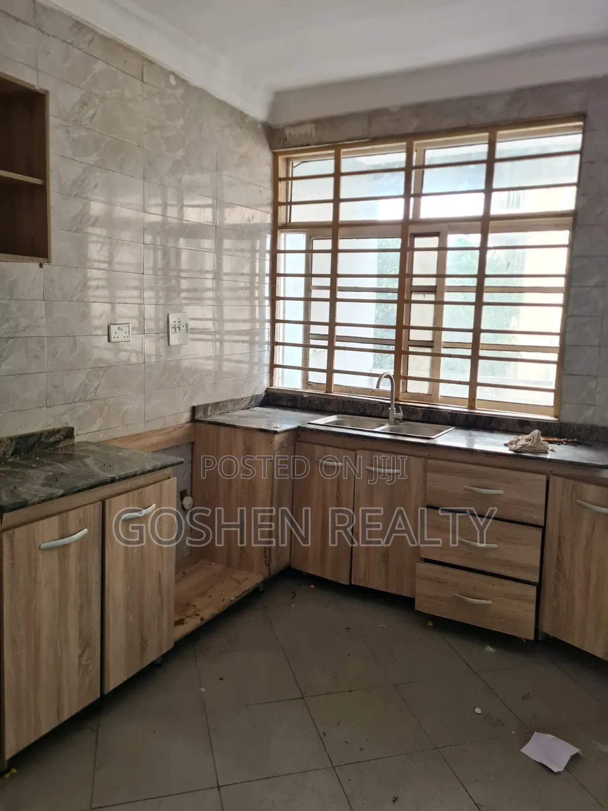 3bdrm Block of Flats in Jahi Main for rent