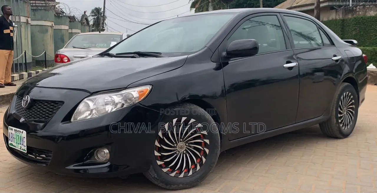 Toyota Corolla 2010 Black