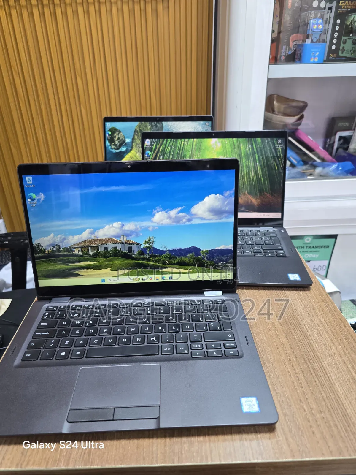 Laptop Dell Latitude 5300 2-in-1 8GB Intel Core i5 SSD 256GB