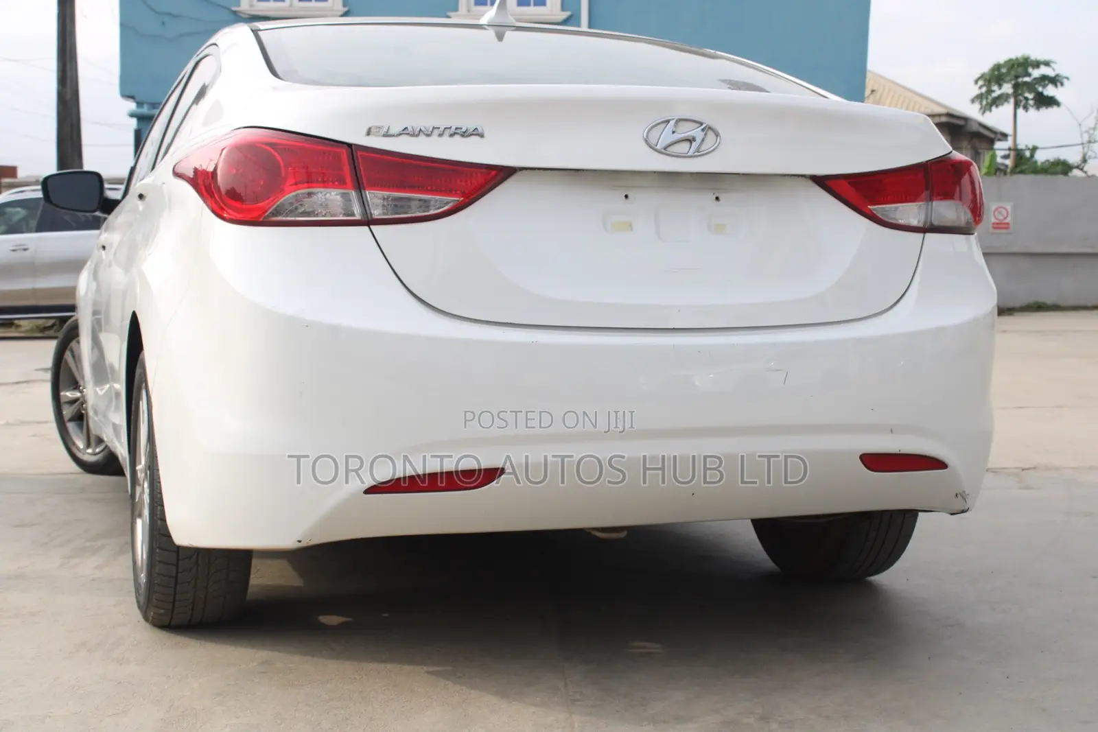Hyundai Elantra GLS Automatic 2011 White