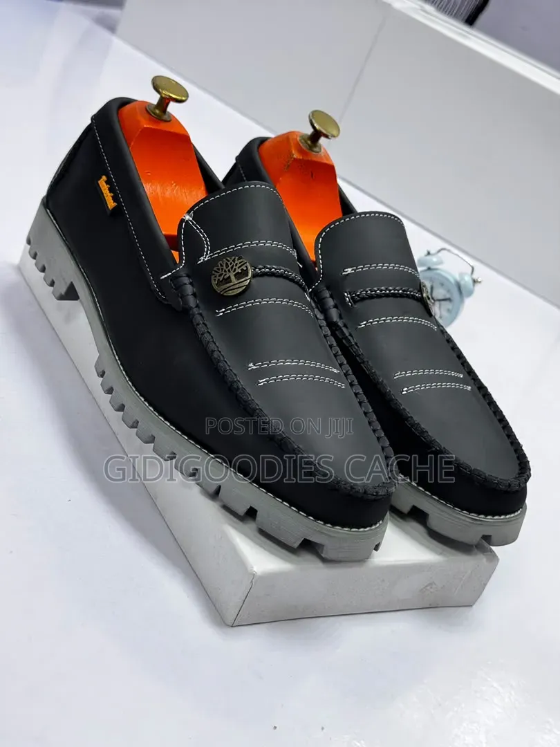 Timberland Loafers With Lug Soles in Black/Gray Size 40-46