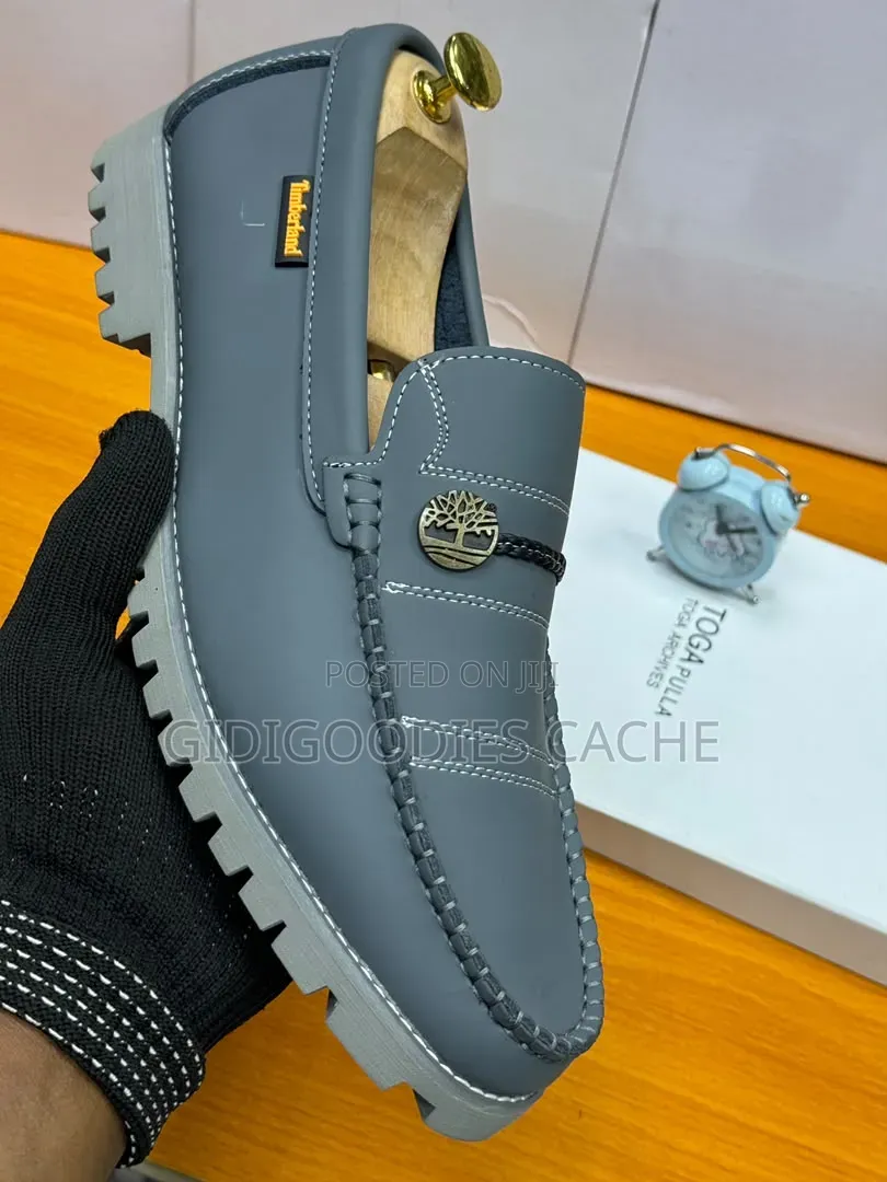 Timberland Loafers With Lug Soles in Black/Gray Size 40-46