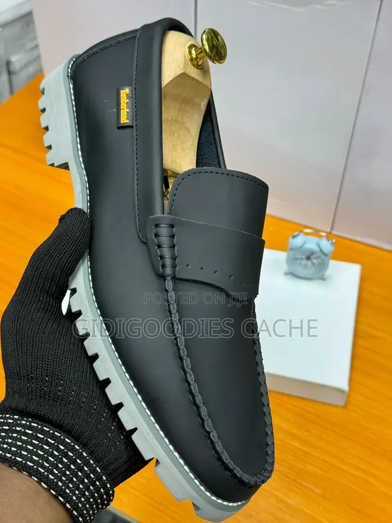 Timberland Loafers With Lug Soles in Black/Gray Size 40-46
