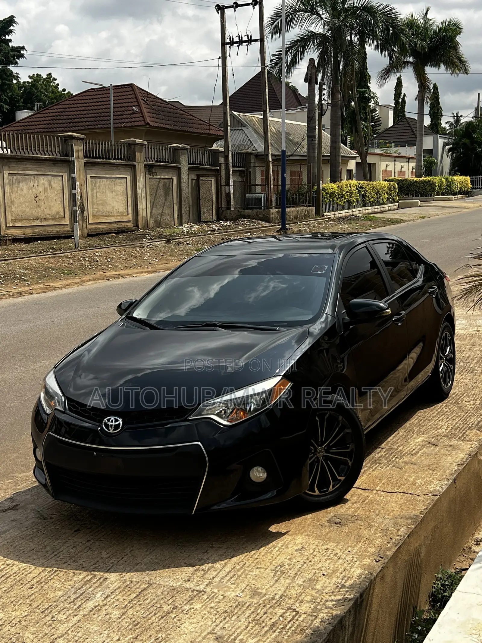 Toyota Corolla 2016 Black