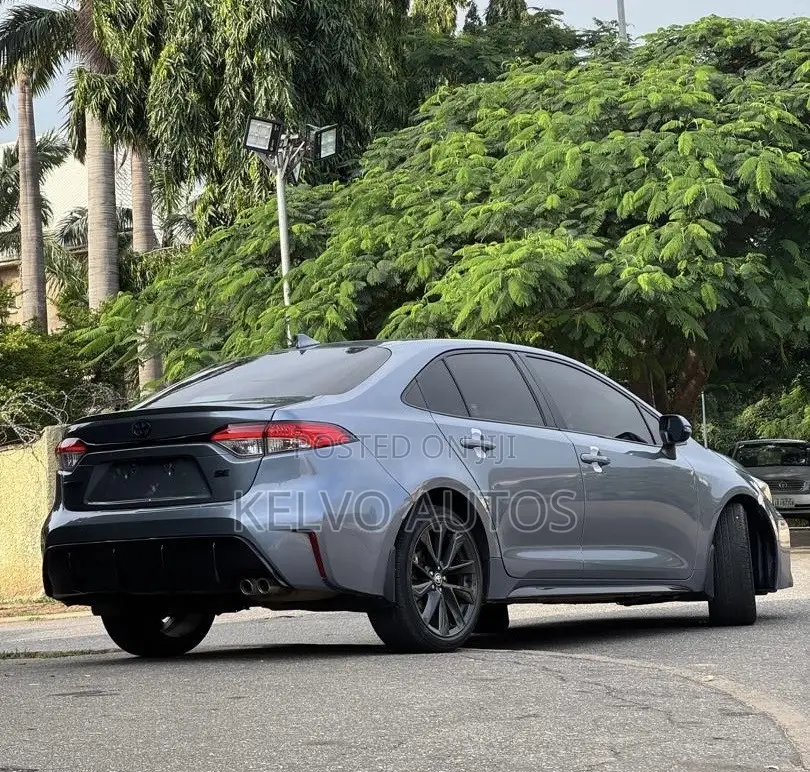 Toyota Camry 2023 Maroon
