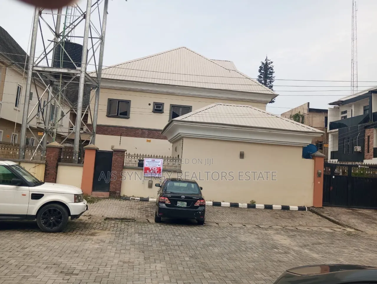 3bdrm Townhouse / Terrace in Chevron for rent