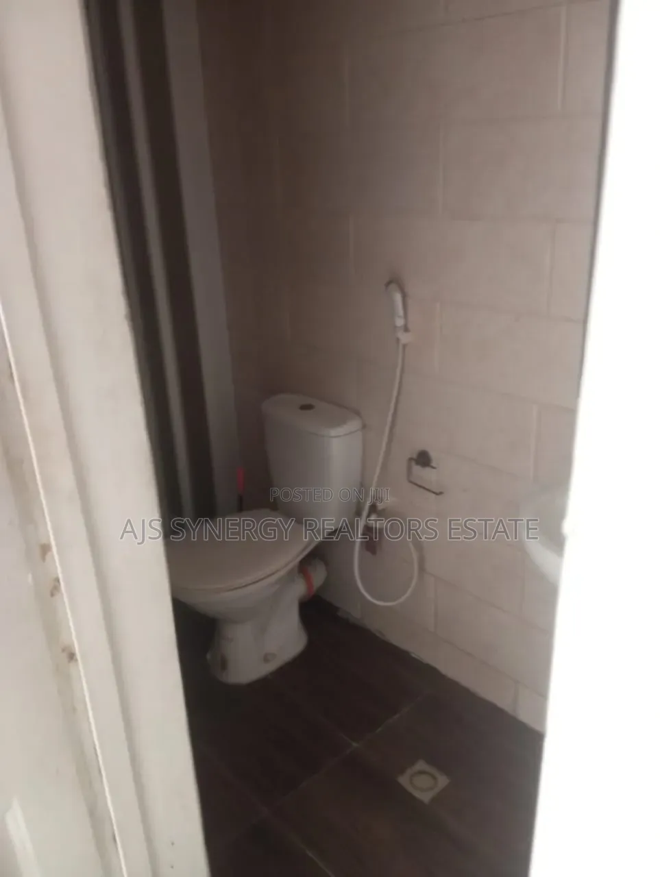 3bdrm Townhouse / Terrace in Chevron for rent