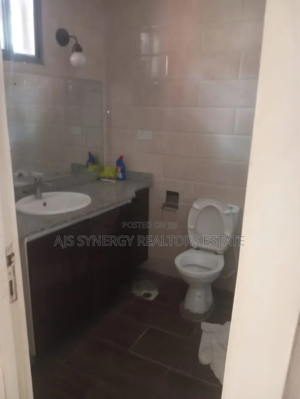 3bdrm Townhouse / Terrace in Chevron for rent
