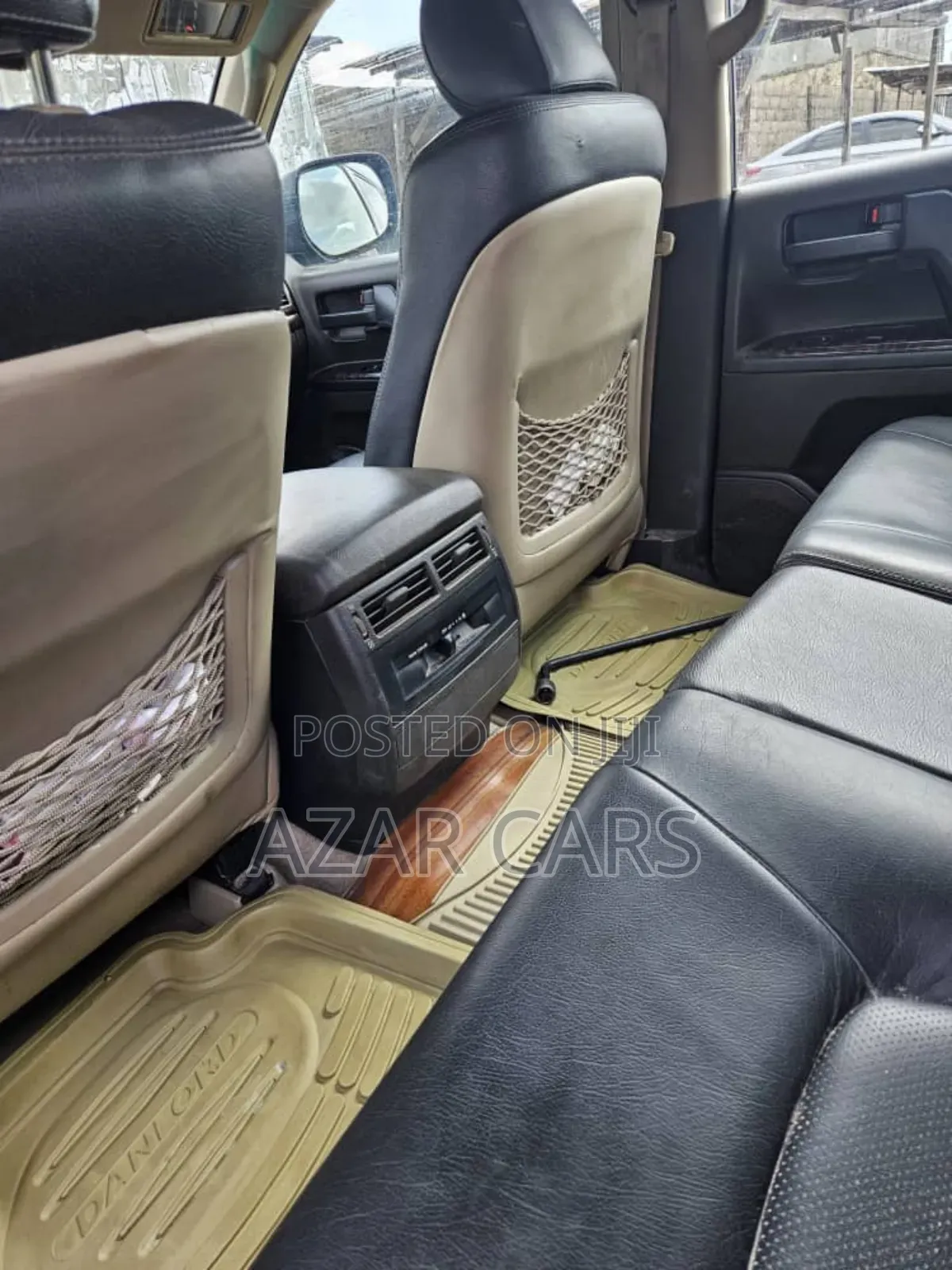 Toyota Land Cruiser 4.0 V6 GX-R 2011 Black