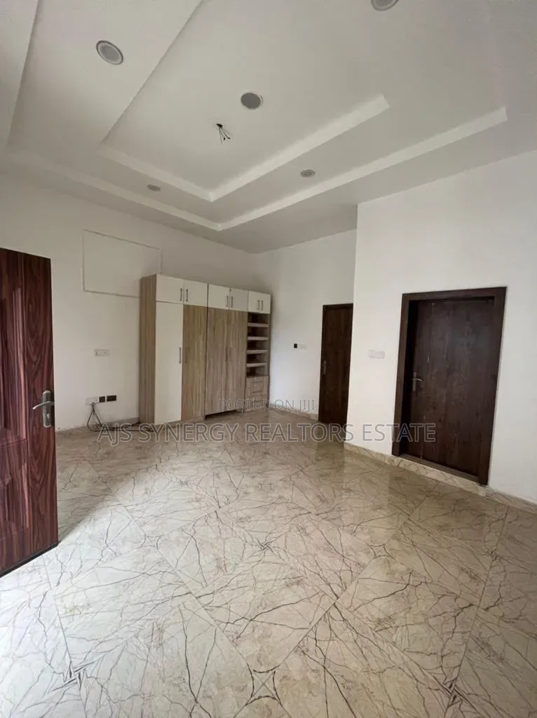 4bdrm Duplex in VGC / Ajah for rent