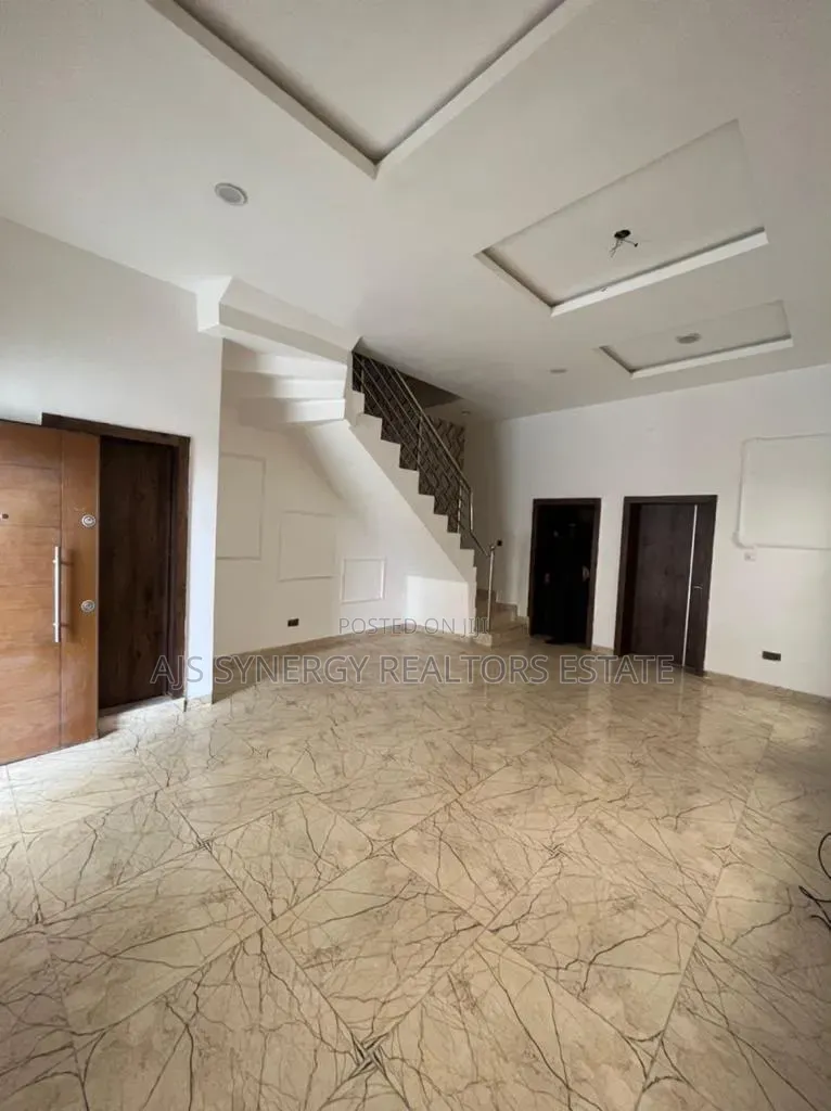 4bdrm Duplex in VGC / Ajah for rent