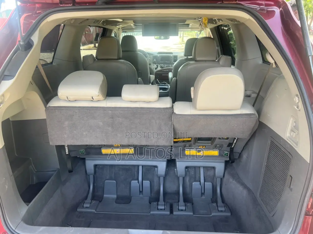 Toyota Sienna LE 7 Passenger Mobility 2011 Burgundy