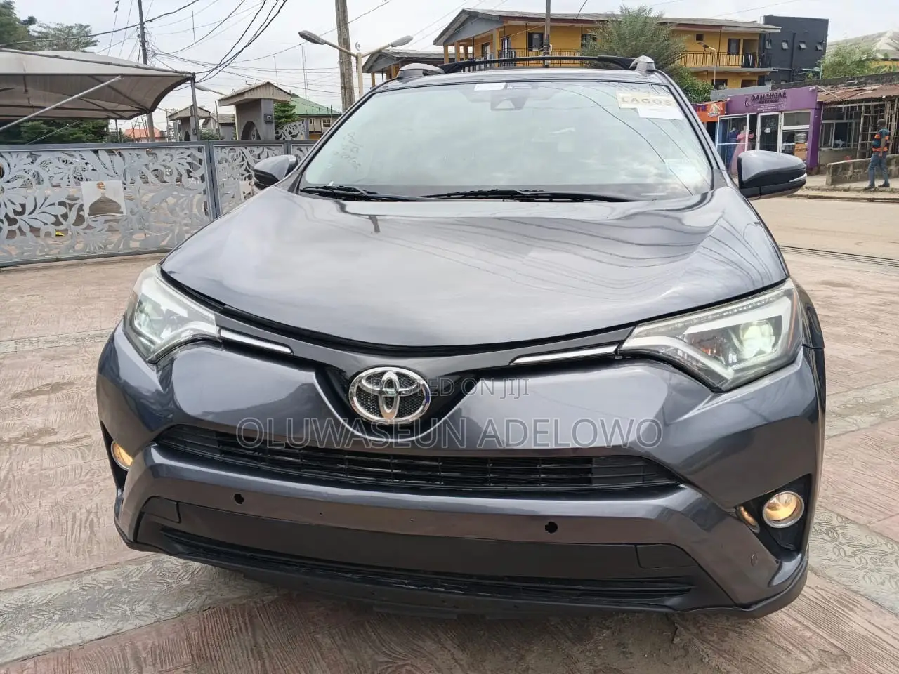 Toyota RAV4 Limited AWD (2.5L 4cyl 6A) 2017 Gray