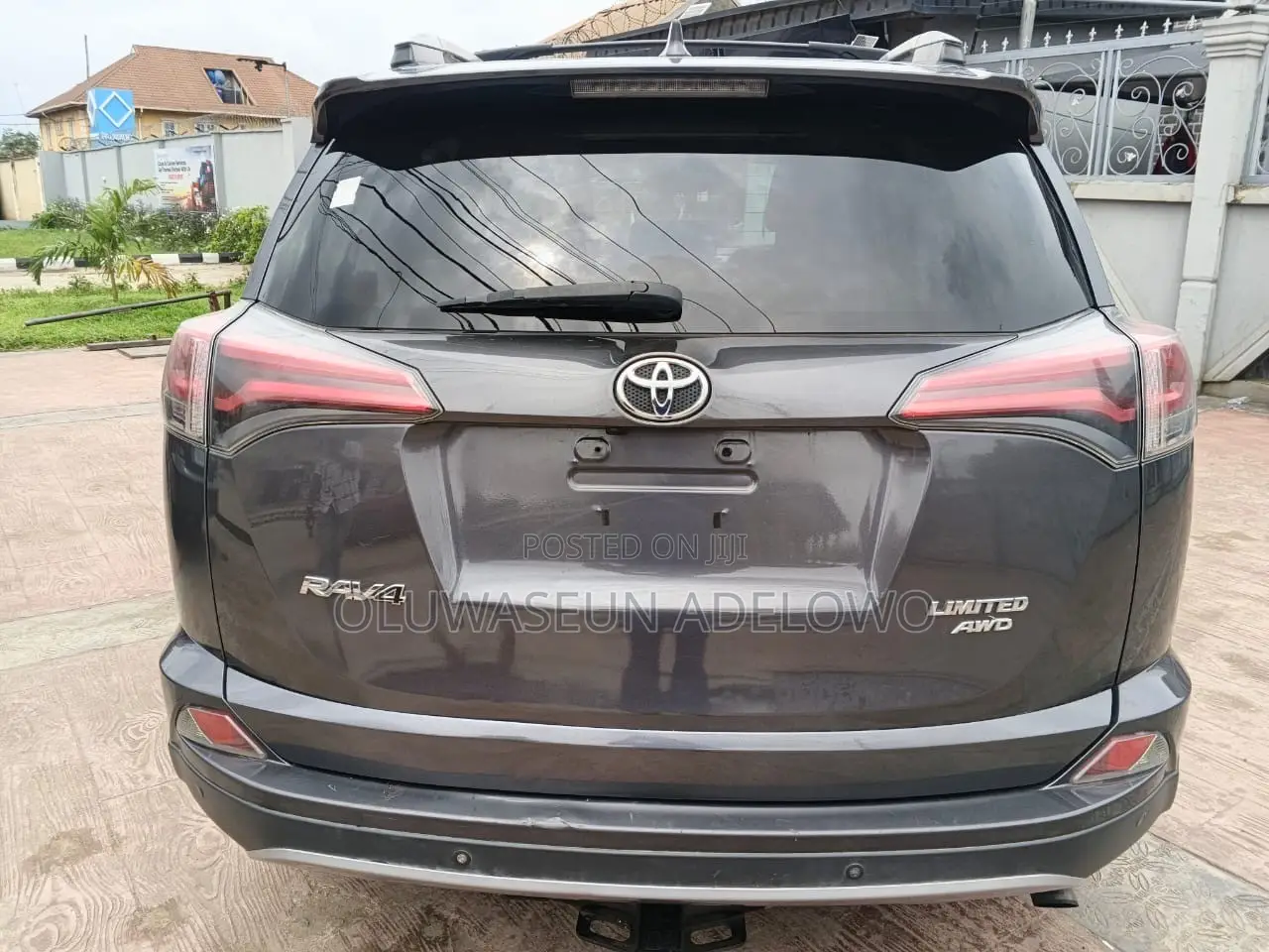 Toyota RAV4 Limited AWD (2.5L 4cyl 6A) 2017 Gray