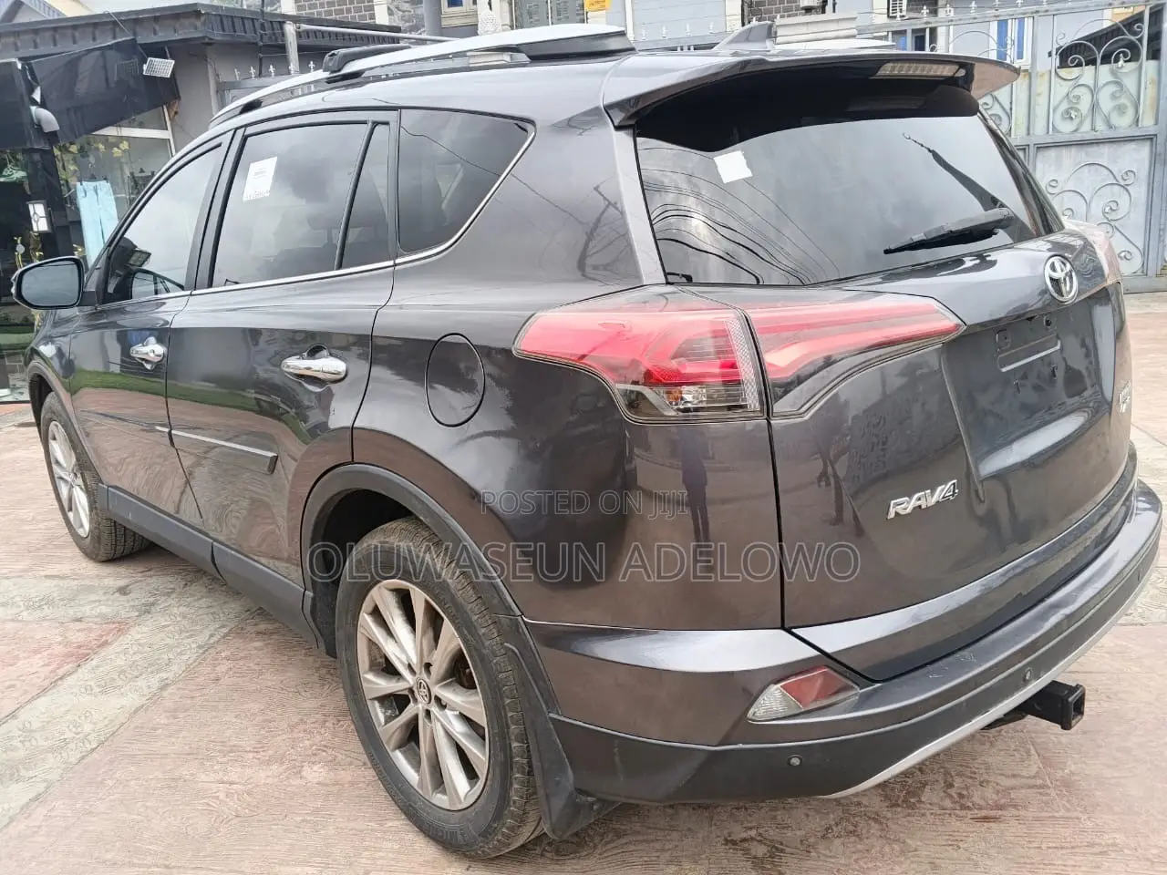 Toyota RAV4 Limited AWD (2.5L 4cyl 6A) 2017 Gray