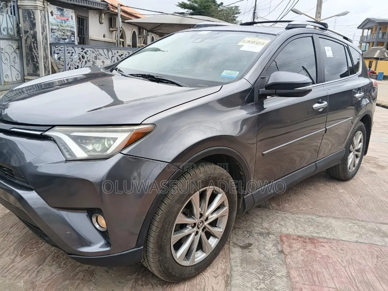 Toyota RAV4 Limited AWD (2.5L 4cyl 6A) 2017 Gray