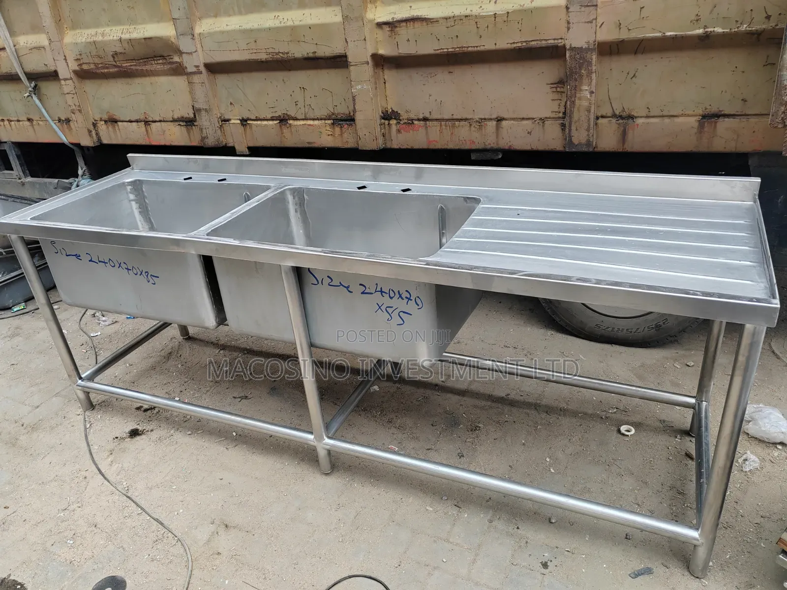 Industrial Kitchen Sink 304 Stainless Steel, 2mm Thickness.