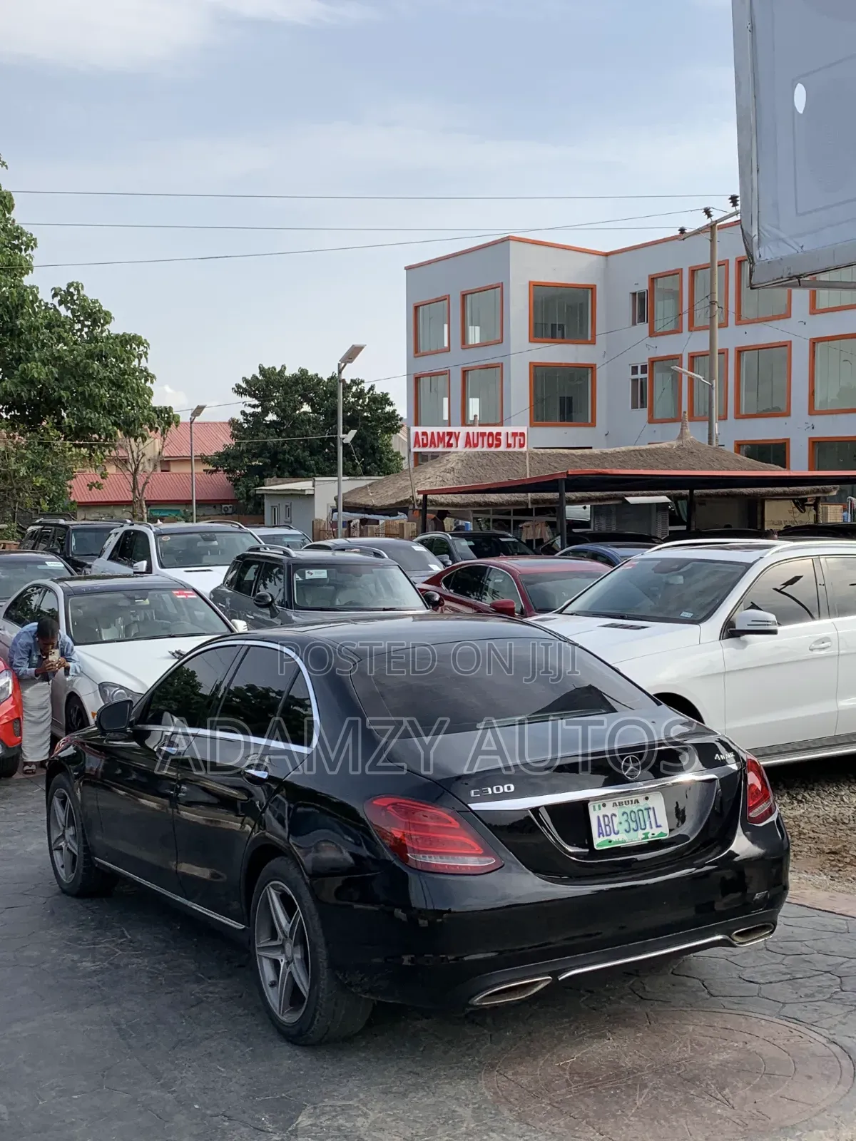 Mercedes-Benz C300 2016 Black