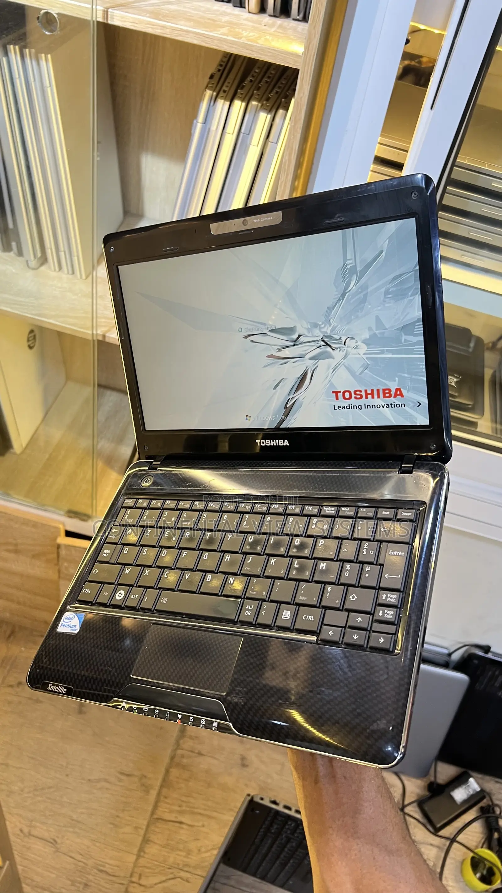 Laptop Toshiba Satellite T110 2GB Intel Pentium HDD 160GB