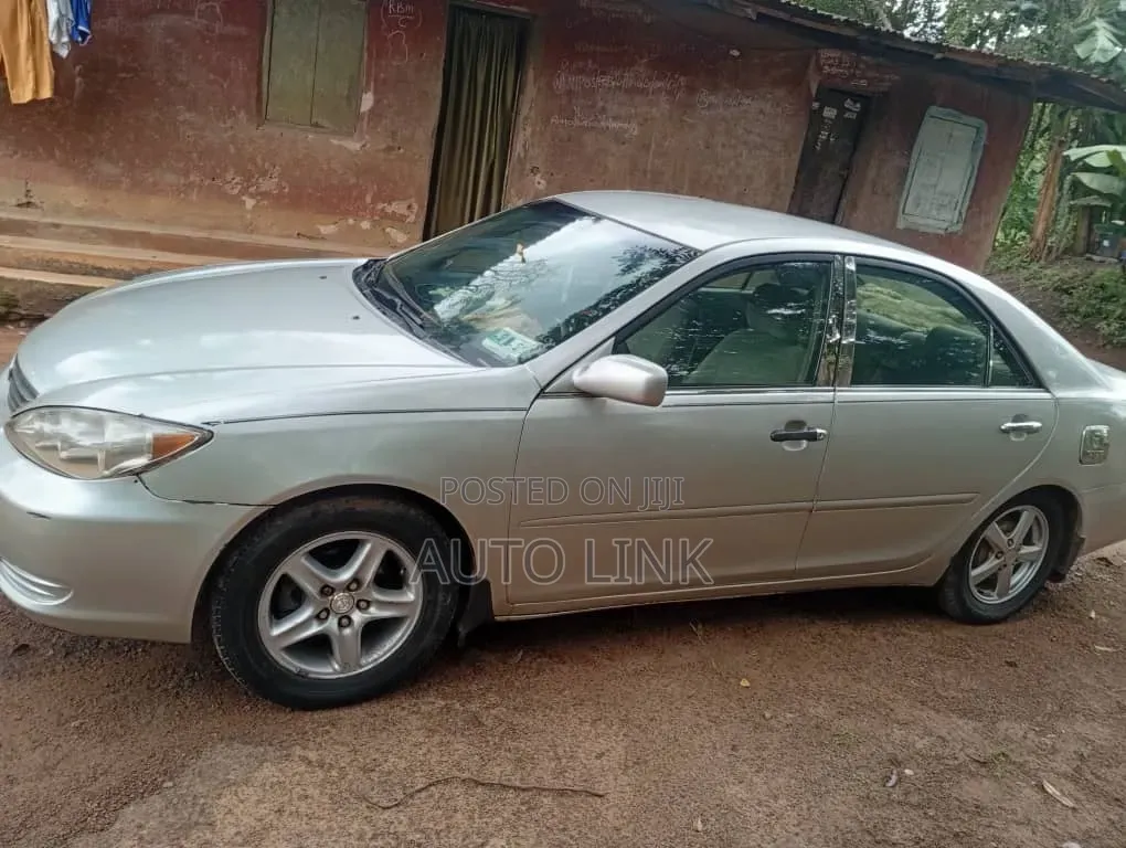 Toyota Camry 2003 Silver